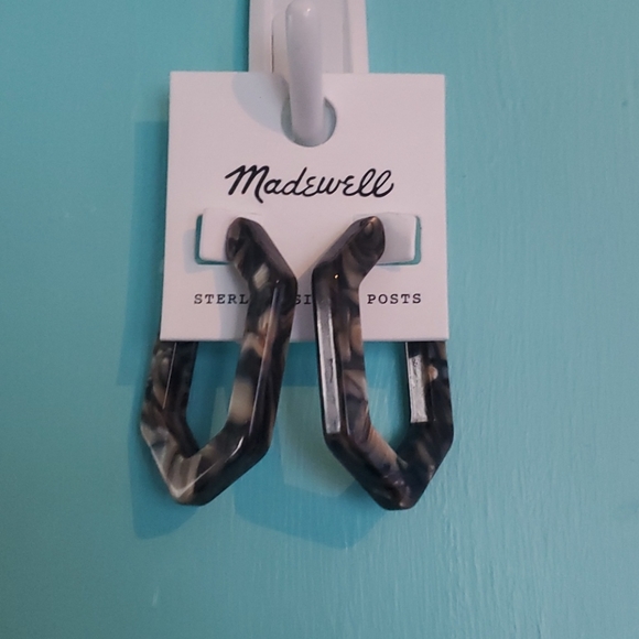 Madewell Oversized Geometric Earrings - Picture 3 of 7